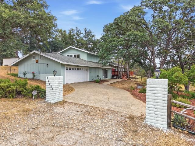House for sale in Indian Lakes Estates, Coarsegold