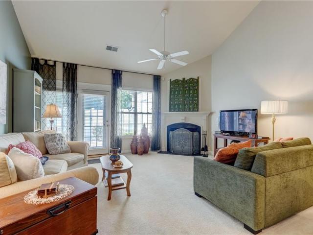 Townhouse for sale in Pfafftown, North Carolina
