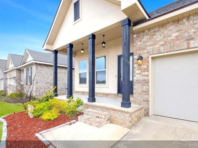 House for sale in Pace, Florida