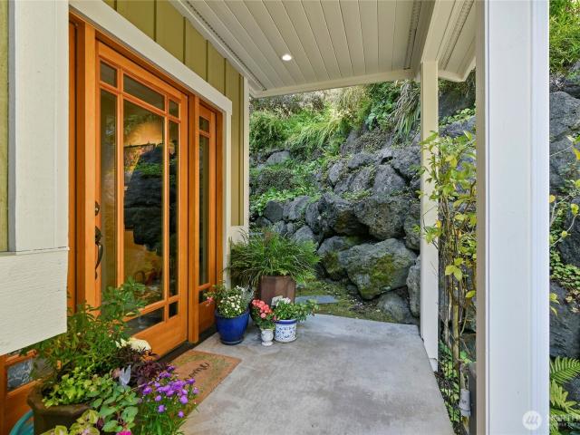 House for sale in Bainbridge Island, Washington