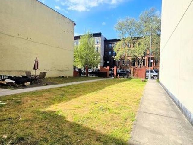 Land for sale in Arverne, New York
