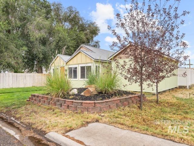 House for sale in Vale, Malheur County