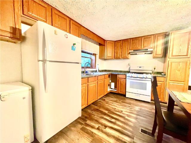 House for sale in Rogersville, Pennsylvania