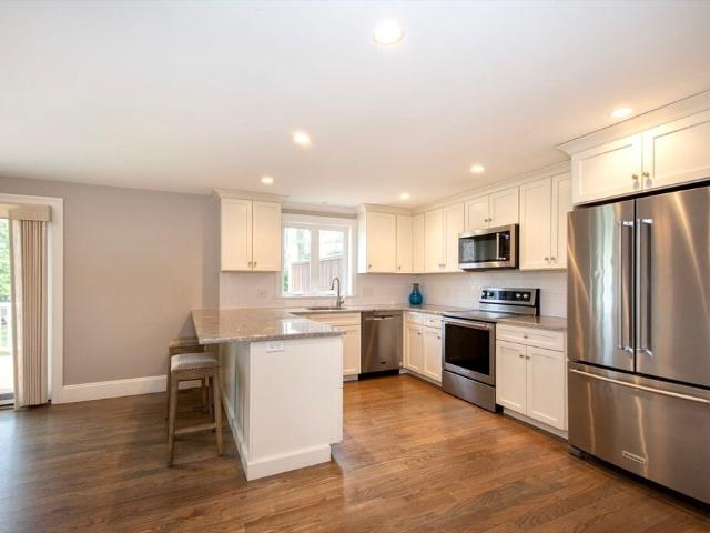 Townhouse for rent in Cohasset