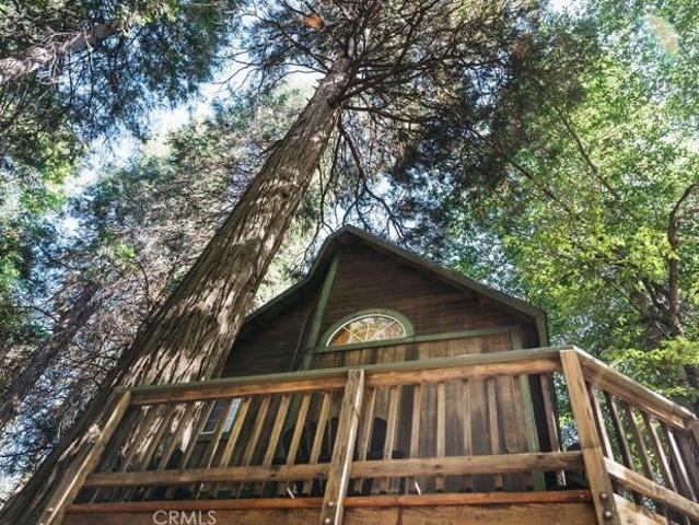 House for sale in Cedar Glen, California