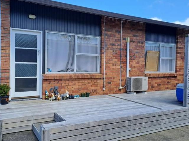 Apartment for rent in Oratia, Oroua County