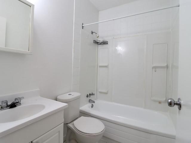 Apartment for rent in Mulhurst Bay, Ontario