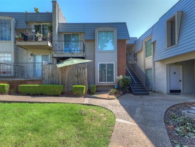 Condo for sale in Tulsa, Tulsa County