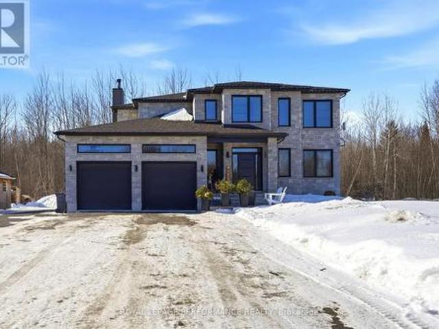 House for sale in East Hawkesbury, Ontario