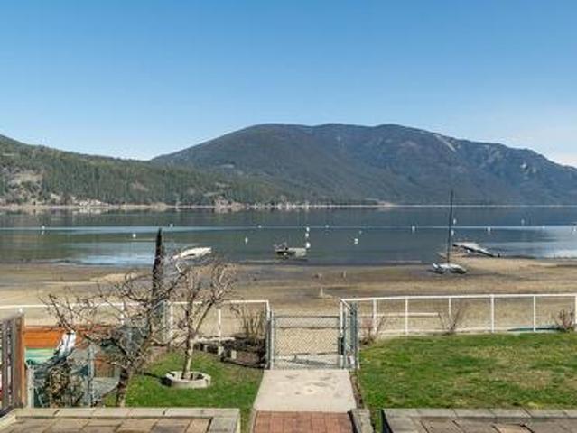 House for sale in Salmon Arm, British Columbia