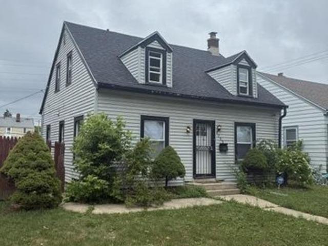 House for sale in Milwaukee, Wisconsin