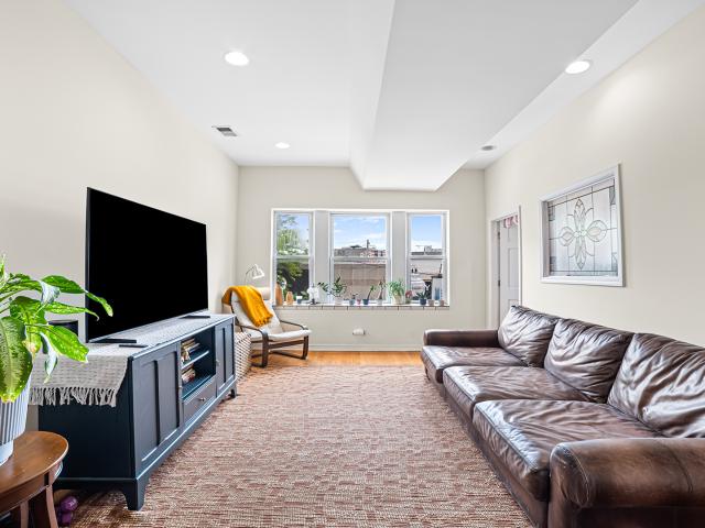 Property for rent in Chicago Park, Illinois