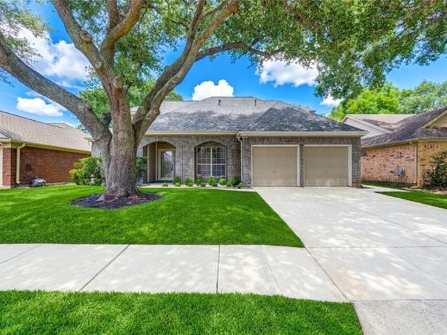 House for sale in Friendswood, Texas