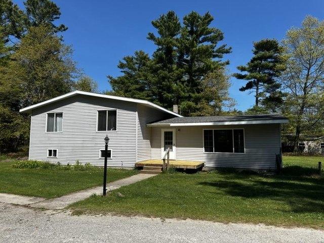 House for sale in Oscoda, Michigan