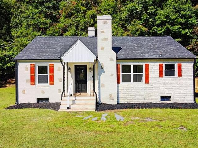 House for sale in Pfafftown, North Carolina