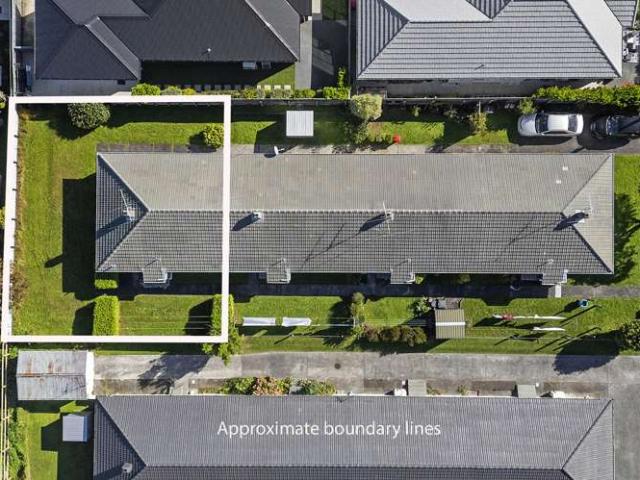 Apartment for sale in Pauatahanui, Wellington