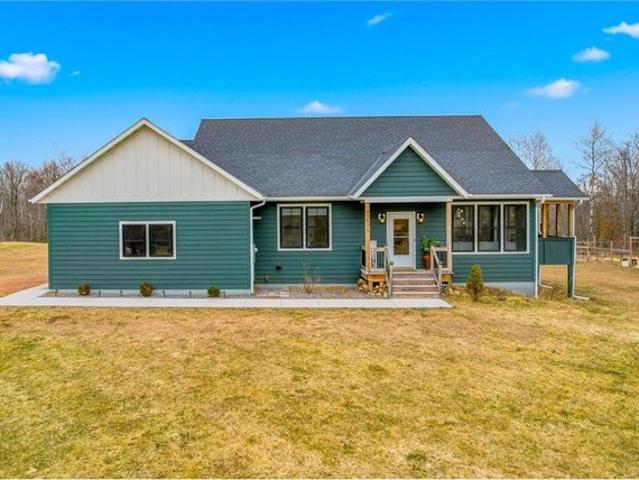 House for sale in Harris, Minnesota