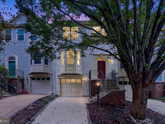 Townhouse for sale in Virginia