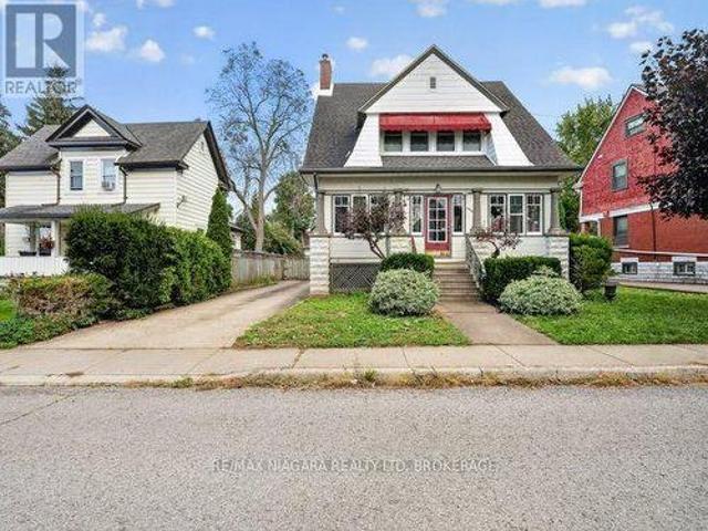 House for sale in Niagara Falls, Golden Horseshoe
