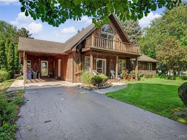 House for sale in Niagara, New York