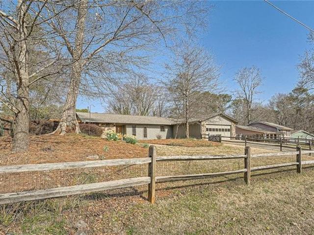 House for sale in Lilburn, Georgia