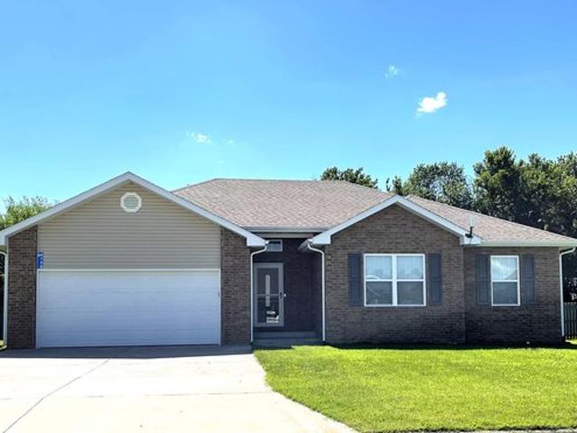 House for sale in Bolivar, Missouri