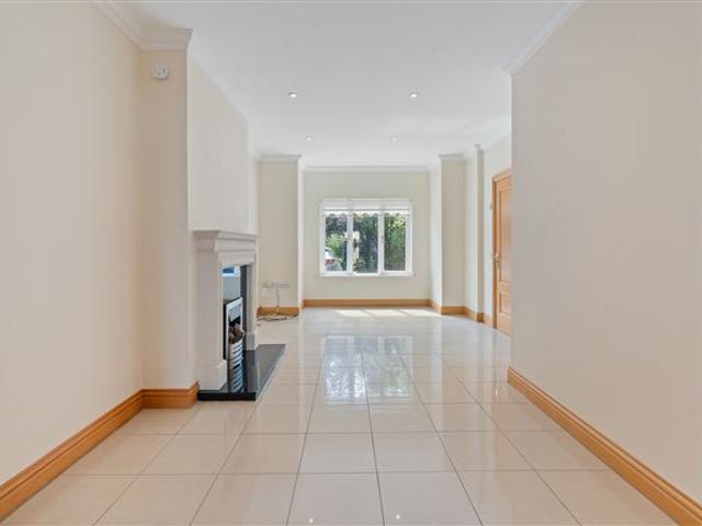 Detached House for sale in Carrigaline, South Tipperary
