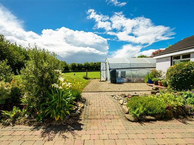 Detached House for sale in Carrigaline, South Tipperary