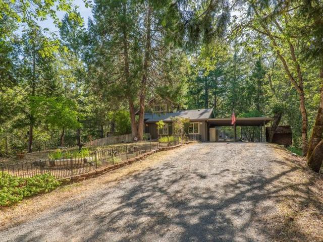 Condo for sale in Oregonia