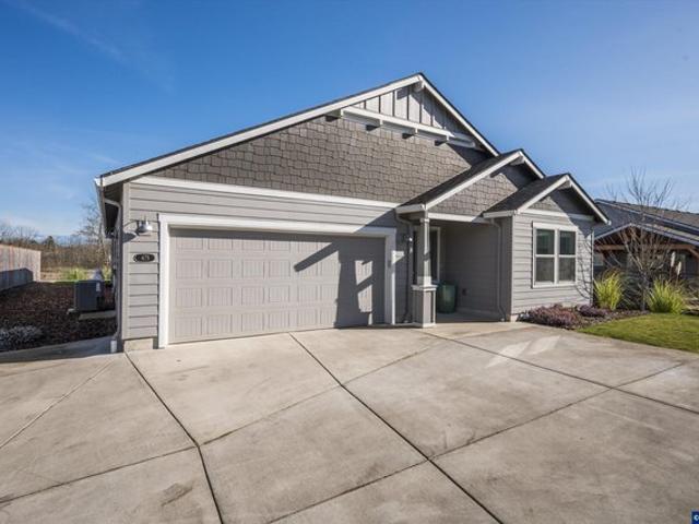 House for sale in Oregonia