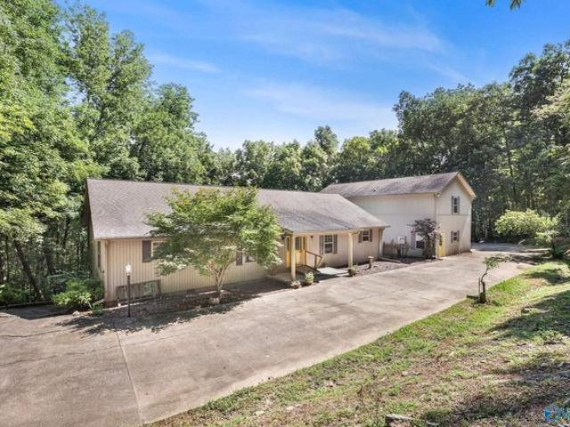 House for sale in Owens Cross Roads, Alabama
