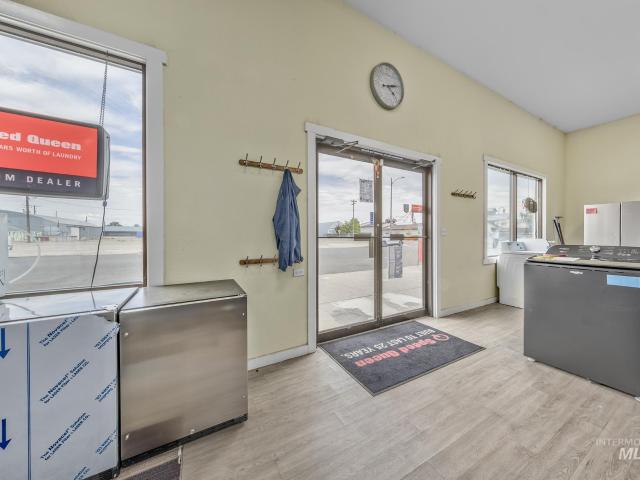 Commercial for sale in Oregonia