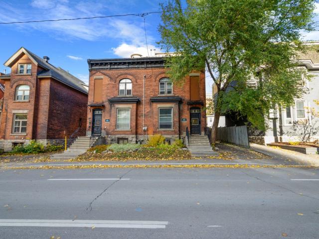 Apartment for rent in Mulhurst Bay, Ontario