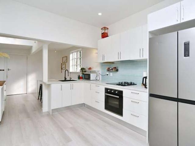 Property for sale in Addington, Canterbury