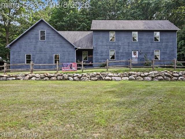 House for sale in North Branch, Michigan