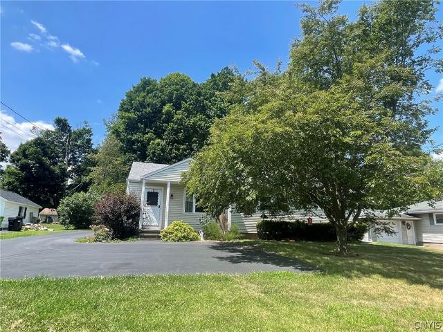 House for sale in Oneida, New York