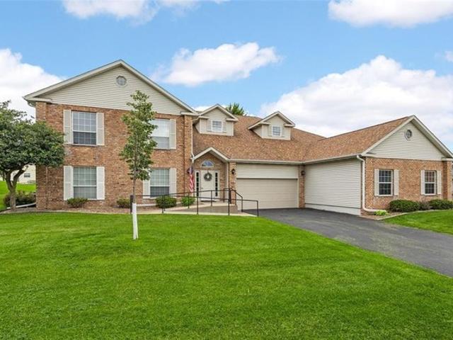 Condo for sale in Linn, Iowa