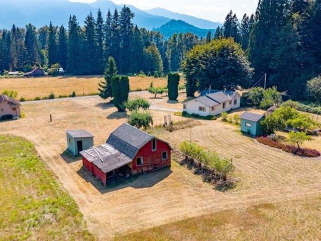 House for sale in Concrete, Washington