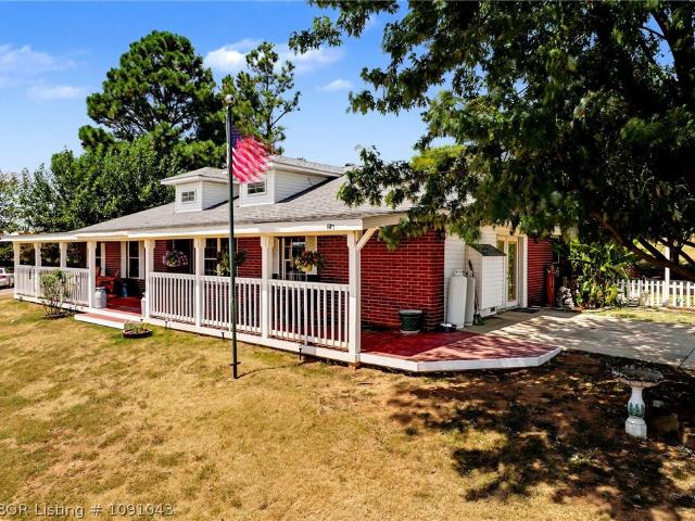 House for sale in Roland, Sequoyah County