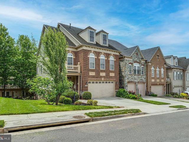 Townhouse for sale in Sterling