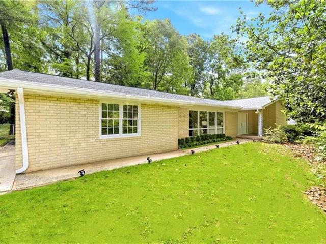 House for sale in Dunwoody, Georgia