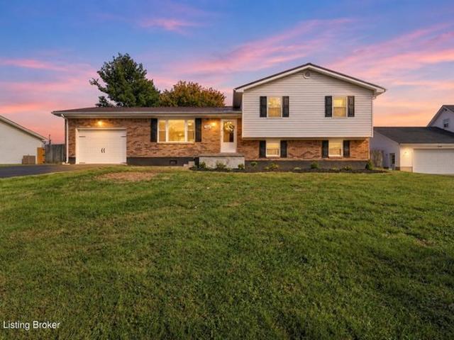 House for sale in Mount Washington, Bullitt County