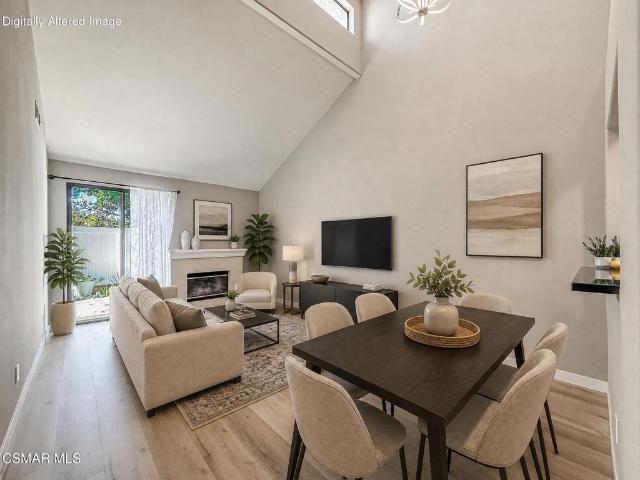 Townhouse for sale in Oak Park, California