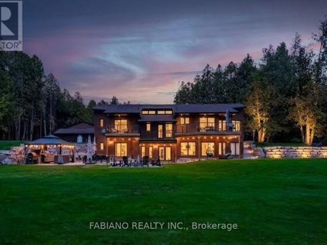 House for sale in Ontario