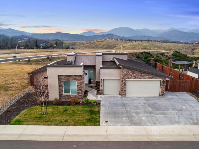 House for sale in Shasta, California