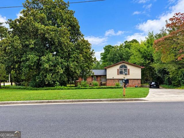 House for sale in Dunwoody, DeKalb County