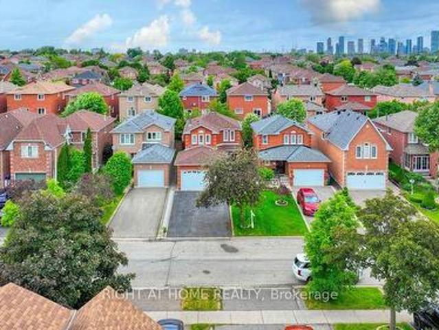 House for sale in Mississauga, Ontario