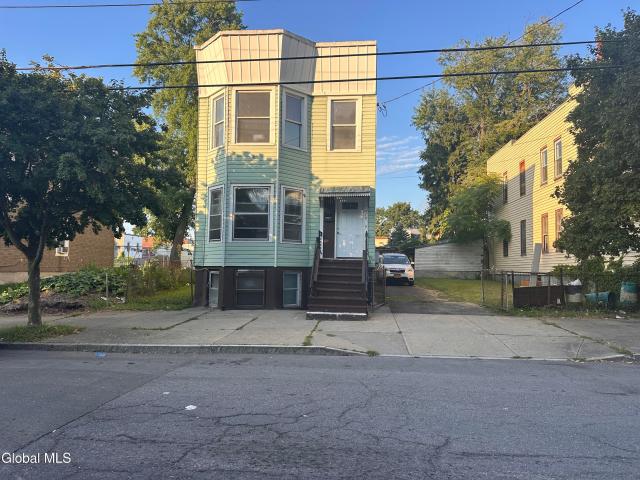 House for sale in Albany, New York