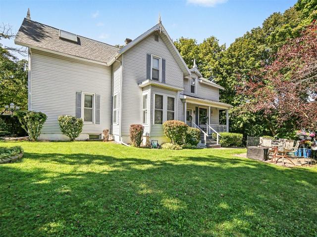 House for sale in Manistee, Manistee County