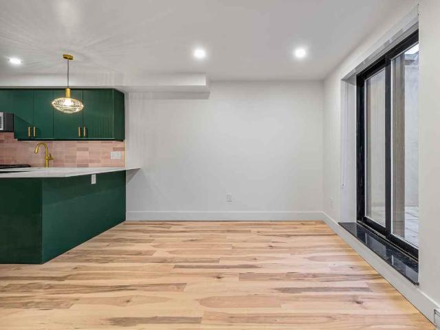 Apartment for rent in Mulhurst Bay, Ontario
